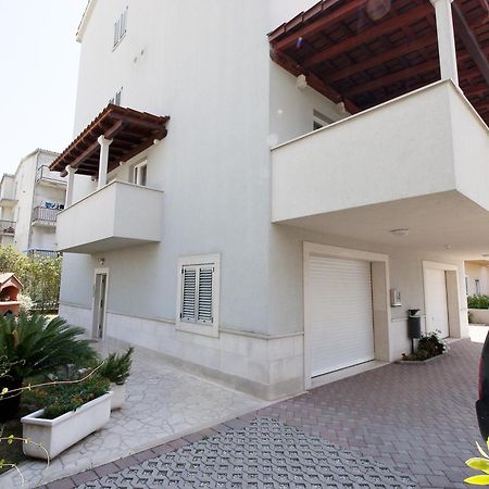 Luxury Apartments Elizabeth Podstrana Kültér fotó